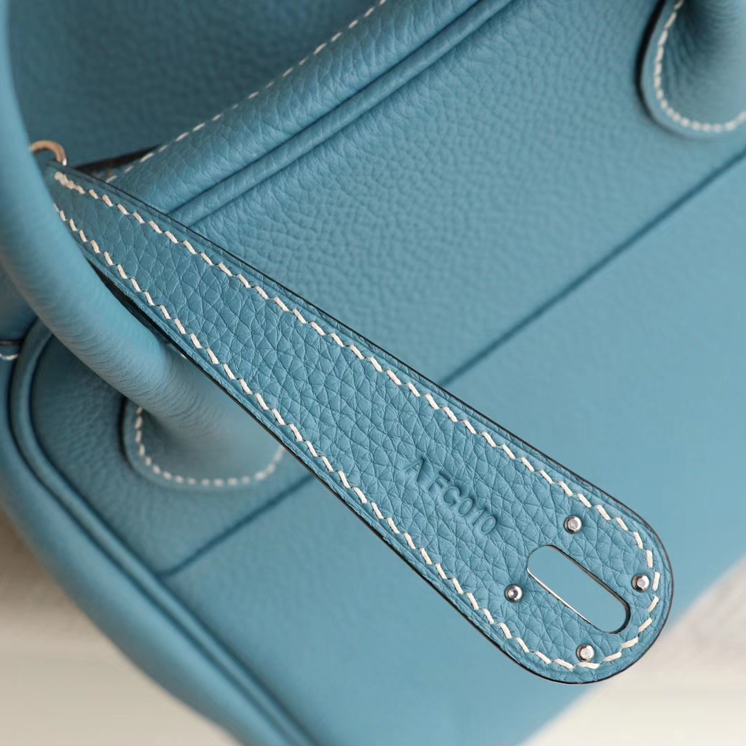 HERMES CK57 牛仔蓝 好看百搭又显白 Lindy30CM togo皮 H家老师傅纯手缝蜡线 琳迪包