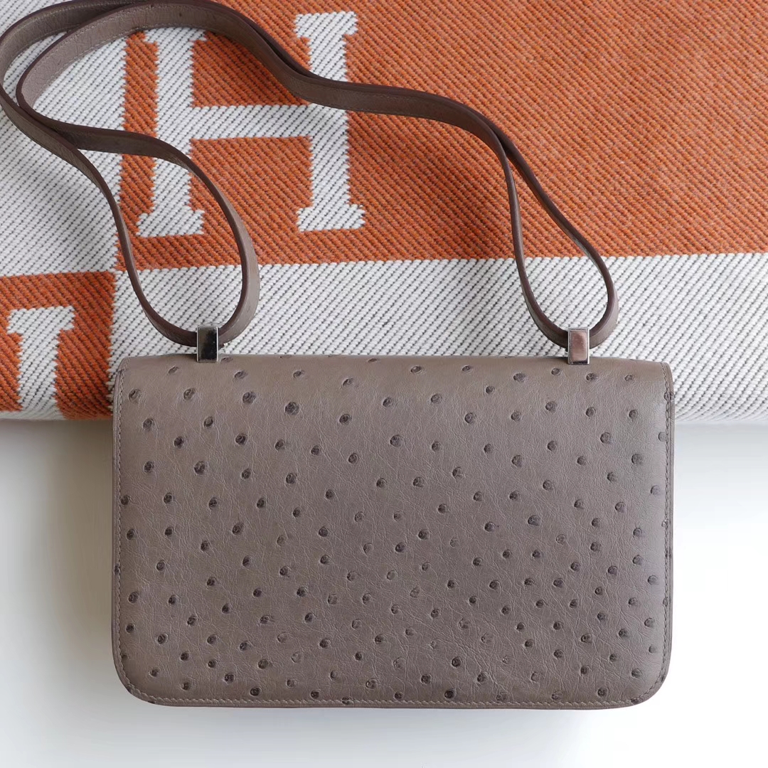 HERMES CK18大象灰 银扣 Constance26CM 空姐包26加长版 南非鸵鸟皮 纯手工手缝工艺