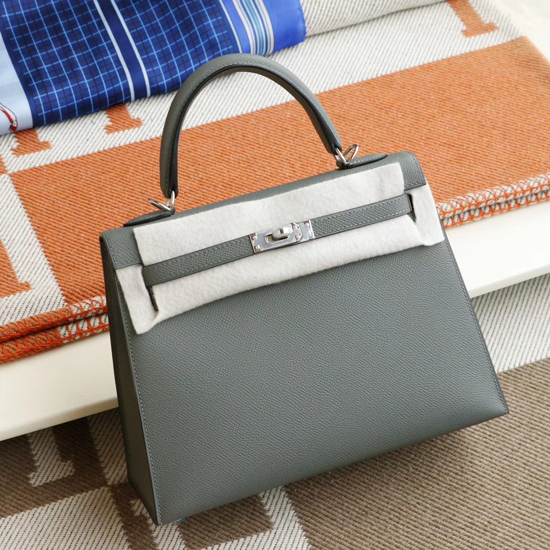 HERMES 新色C63杏仁绿 银扣 Kelly25CM 原厂Epsom皮 凯丽凯莉包 纯手缝蜡线缝制工艺