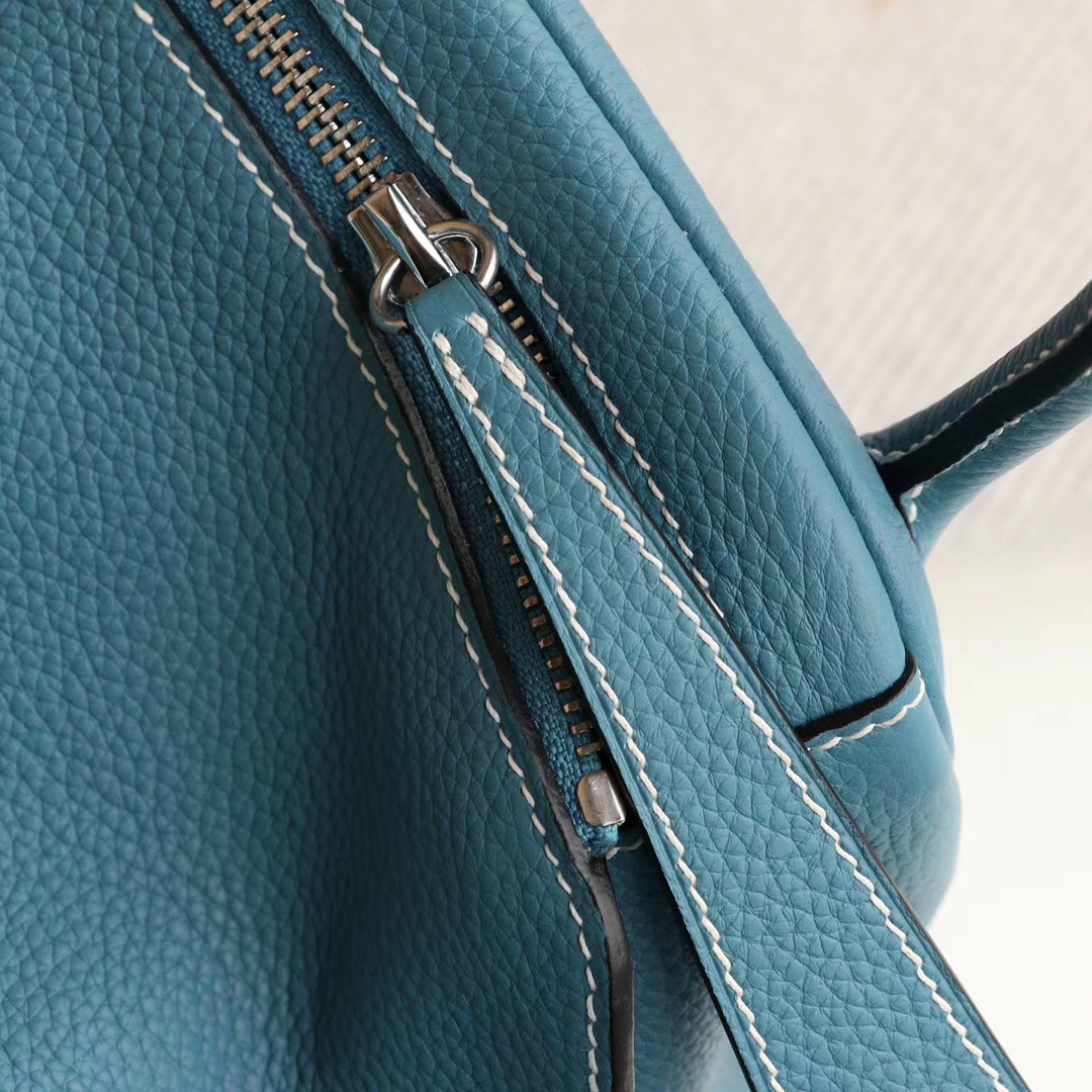 HERMES CK57 牛仔蓝 好看百搭又显白 Lindy30CM togo皮 H家老师傅纯手缝蜡线 琳迪包