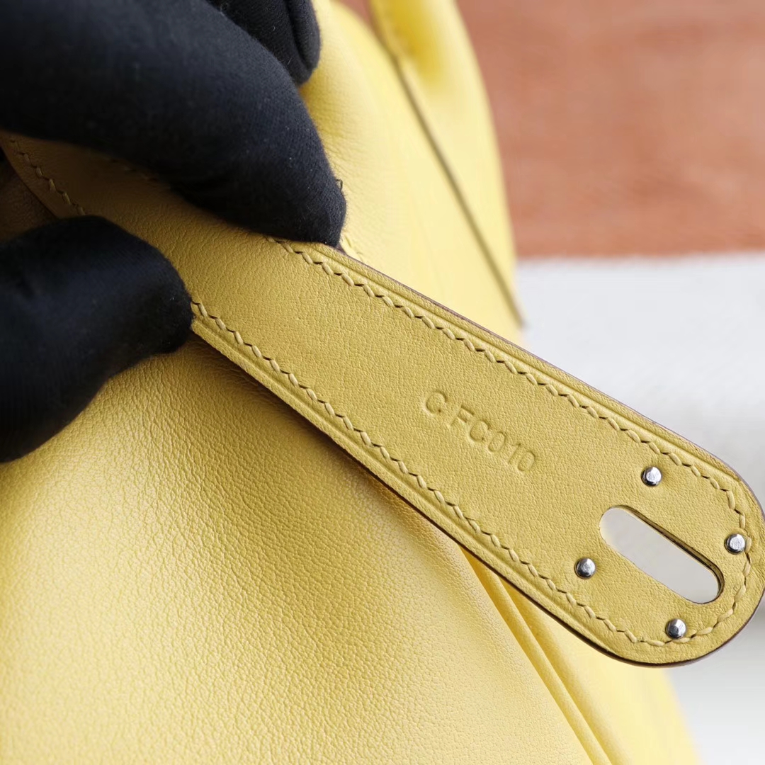 HERMES 9D琥珀黄 2019很热门的颜色 Lindy30CM togo皮 H家老师傅纯手缝蜡线 琳迪包