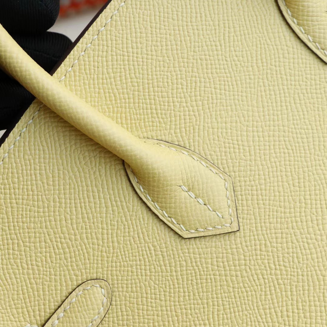 HERMES C9鹅蛋黄 金扣 Birkin25CM 法国Epsom小牛皮 纯手缝蜡线缝制工艺