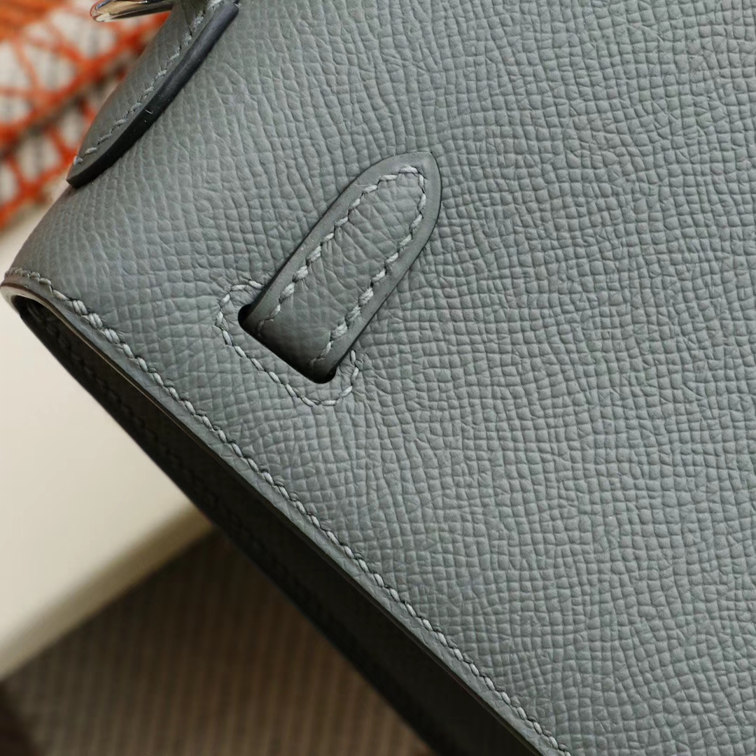 HERMES 新色C63杏仁绿 银扣 Kelly25CM 原厂Epsom皮 凯丽凯莉包 纯手缝蜡线缝制工艺
