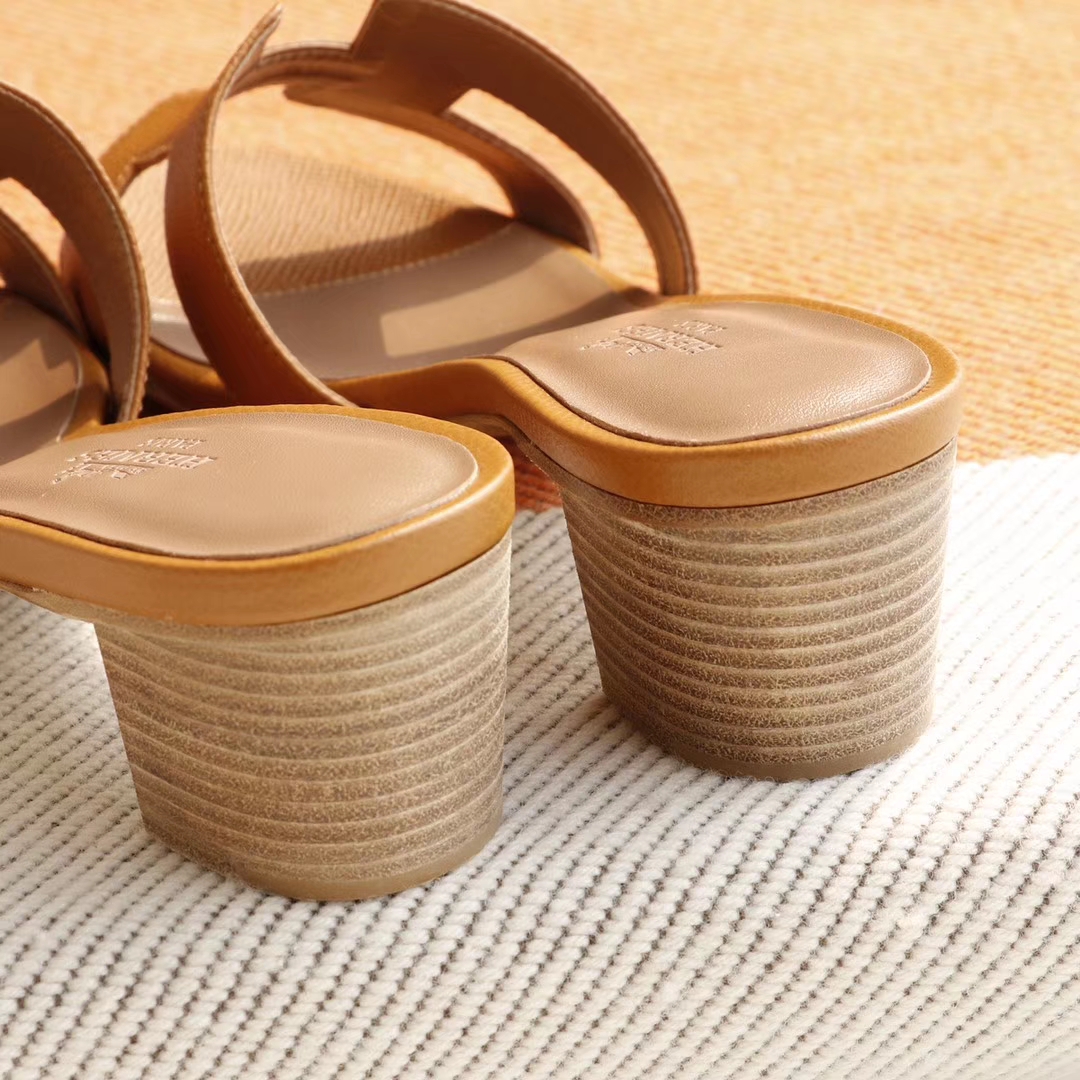 HERMES 夏季旅游凉拖必备 中跟4.5拖鞋 爱马仕Hermes Epsom 金棕 37码