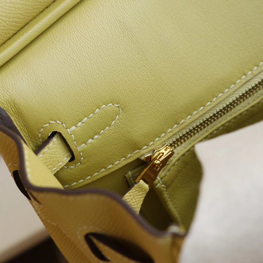 HERMES C9鹅蛋黄 金扣 Birkin25CM 法国Epsom小牛皮 纯手缝蜡线缝制工艺
