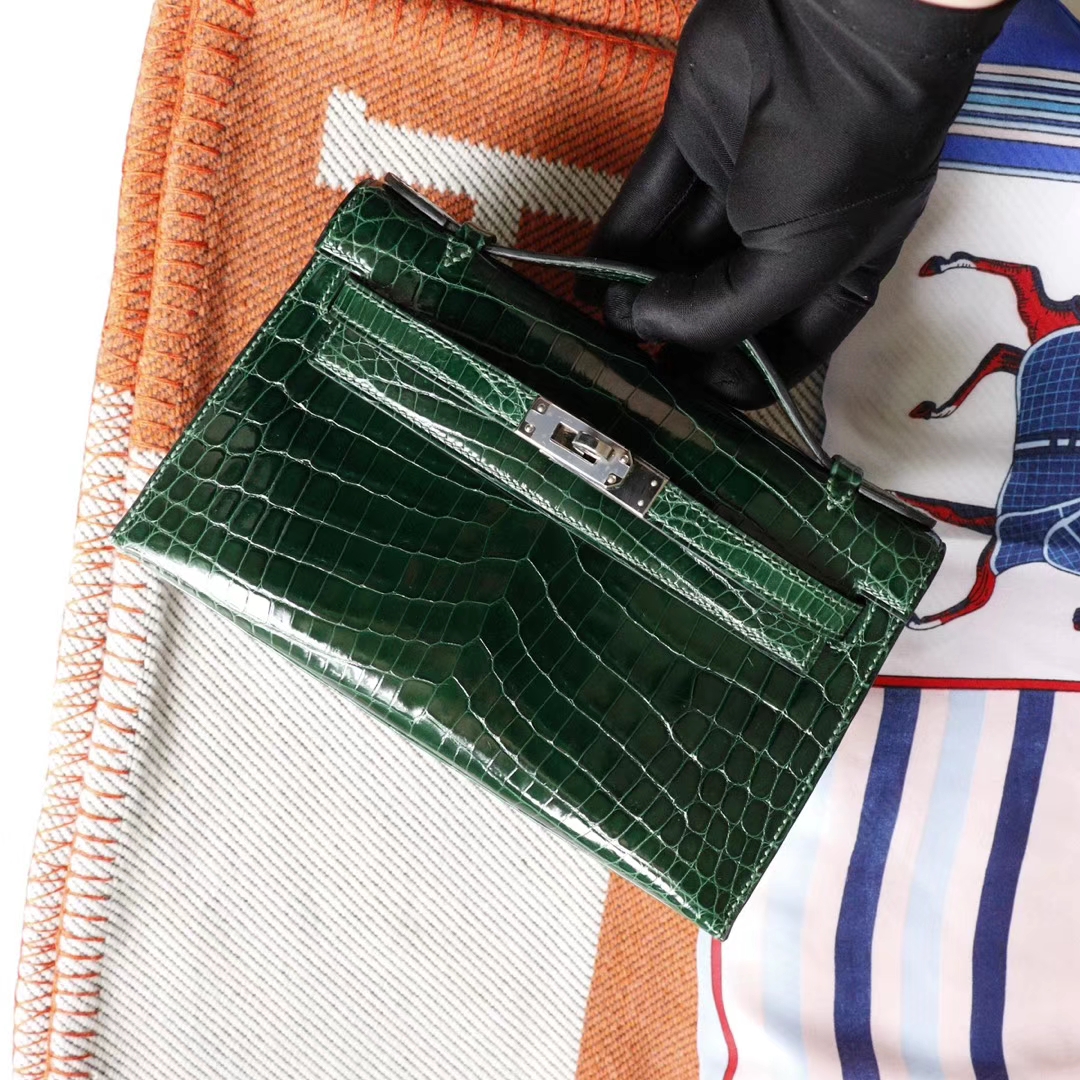 HERMES 爱马仕hermes mini kelly pochette一代 美洲鳄鱼 6Q祖母绿 刻口