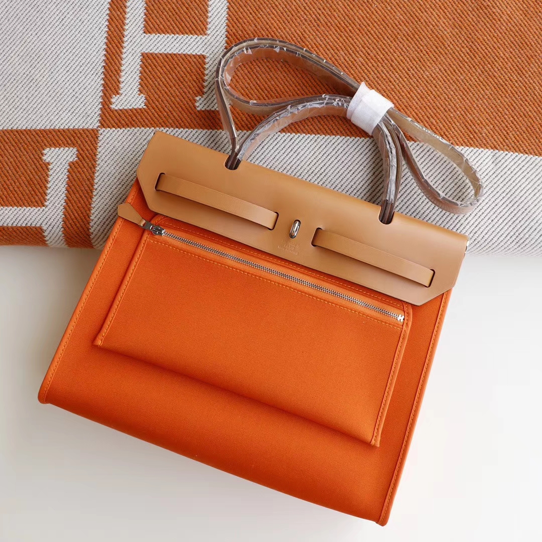 HERMES 夏季必备百搭款 Herbag 31cm 帆布系列 特别轻便 休闲款式