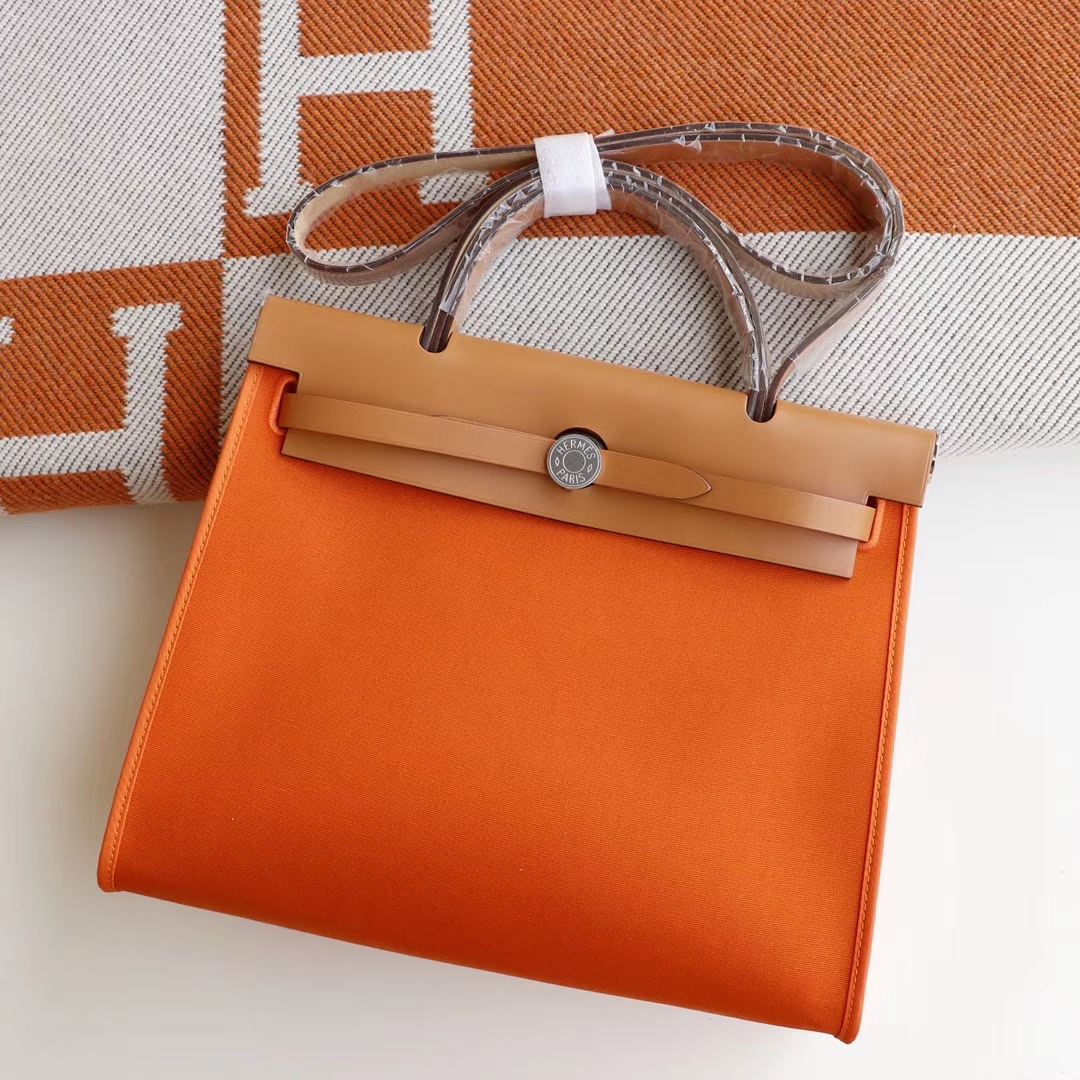 HERMES 夏季必备百搭款 Herbag 31cm 帆布系列 特别轻便 休闲款式
