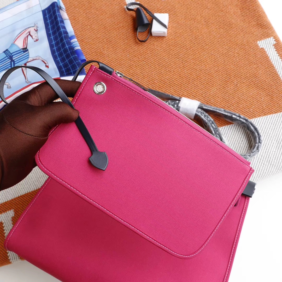 HERMES 夏季必备百搭款 Herbag 31cm 帆布系列 特别轻便 休闲款式