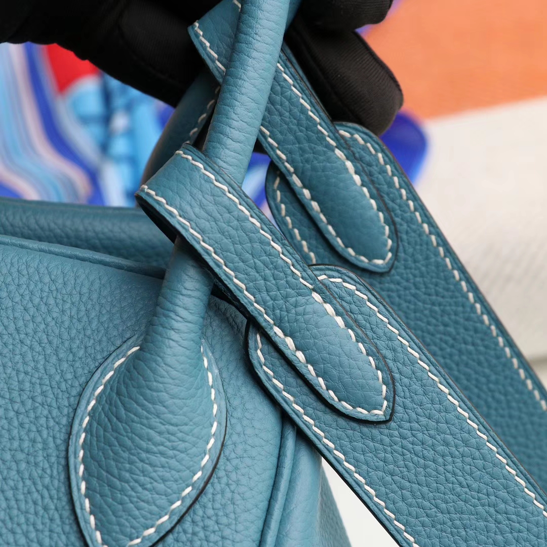 HERMES CK57 牛仔蓝 好看百搭又显白 Lindy30CM togo皮 H家老师傅纯手缝蜡线 琳迪包