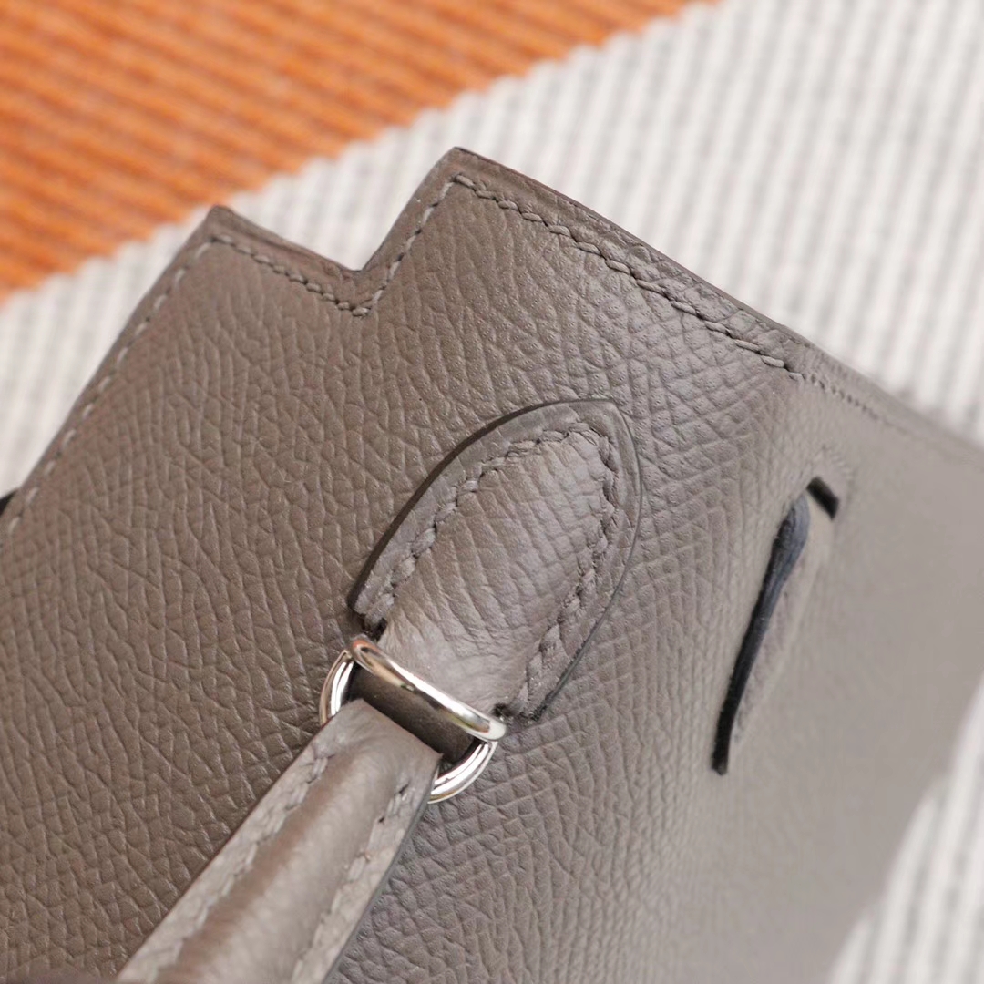 HERMES 8F锡器灰 银扣 Minikelly二代 原厂Epsom皮 迷你凯莉包 纯手缝蜡线缝制工艺
