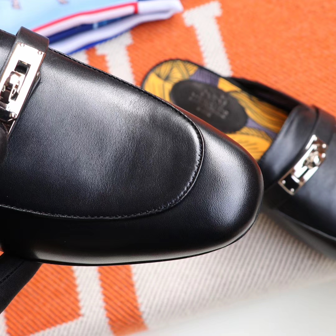 HERMES kelly扣拖鞋 黑色 银扣 39码
