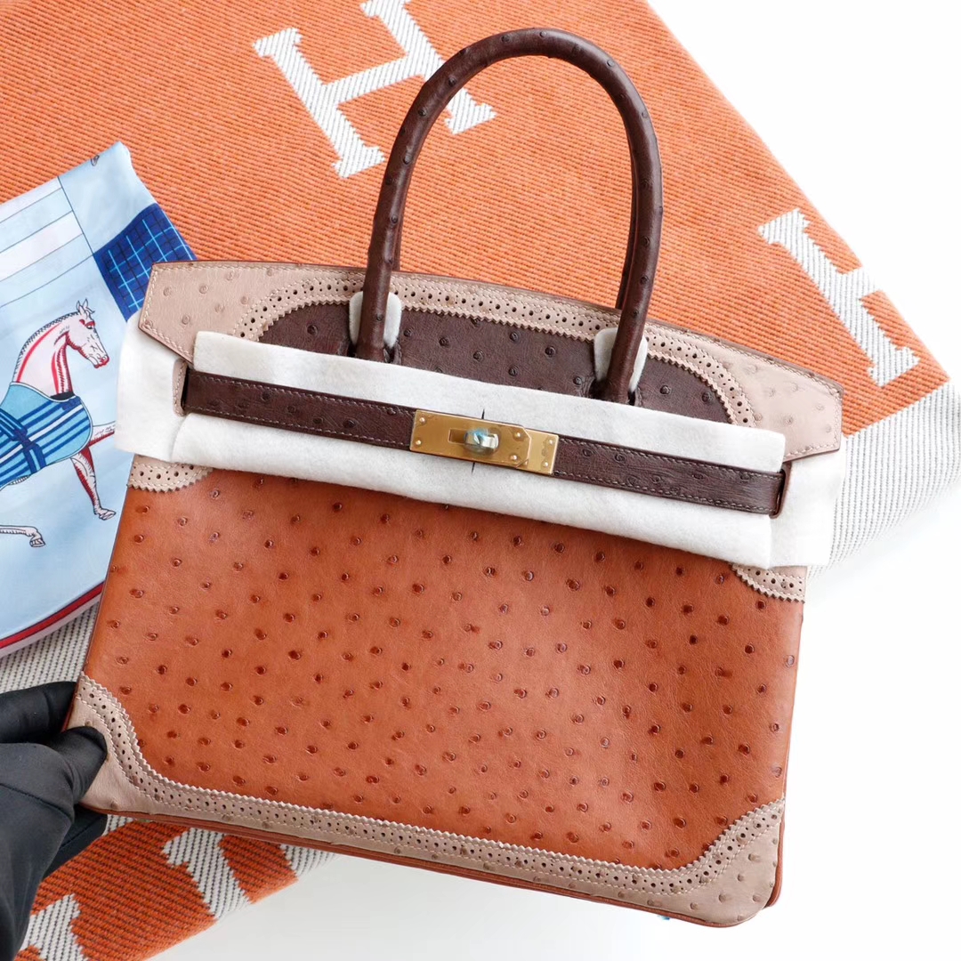 爱马仕 百搭拼色蕾丝款 金棕拼深咖啡拼羊毛白 Birkin30CM 进口南非鸵鸟皮 金扣；纯手缝蜡线缝制 铂金包