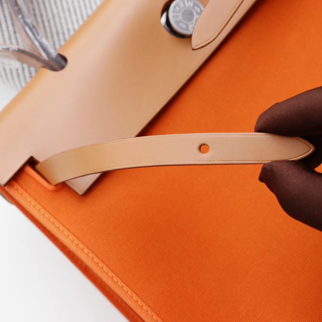 HERMES 夏季必备百搭款 Herbag 31cm 帆布系列 特别轻便 休闲款式