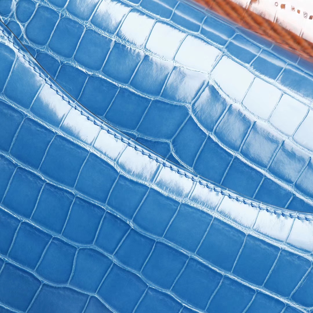 HERMES 现货 i7琉璃蓝 Constance19CM 亮面鳄鱼 银扣 空姐包 品相很好 收藏级