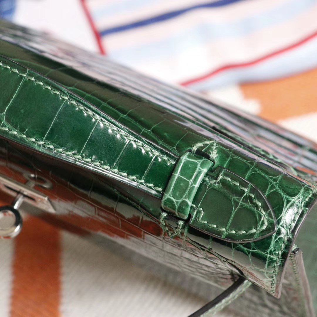 HERMES 爱马仕hermes mini kelly pochette一代 美洲鳄鱼 6Q祖母绿 刻口