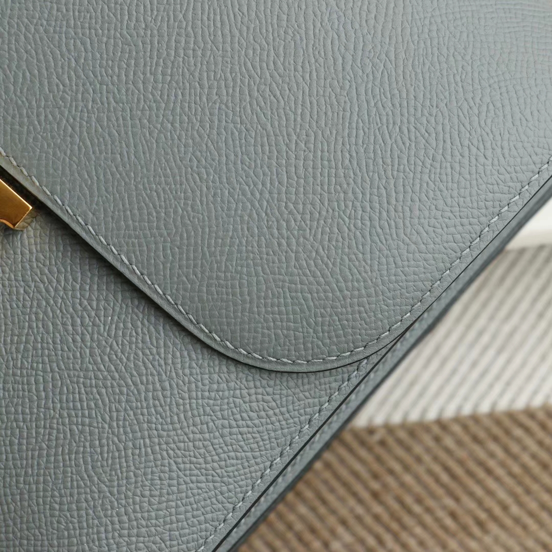 HERMES 爱马仕 新色C63杏仁绿 金扣 Constance24CM 空姐包 原厂Epsom皮 纯手工手缝