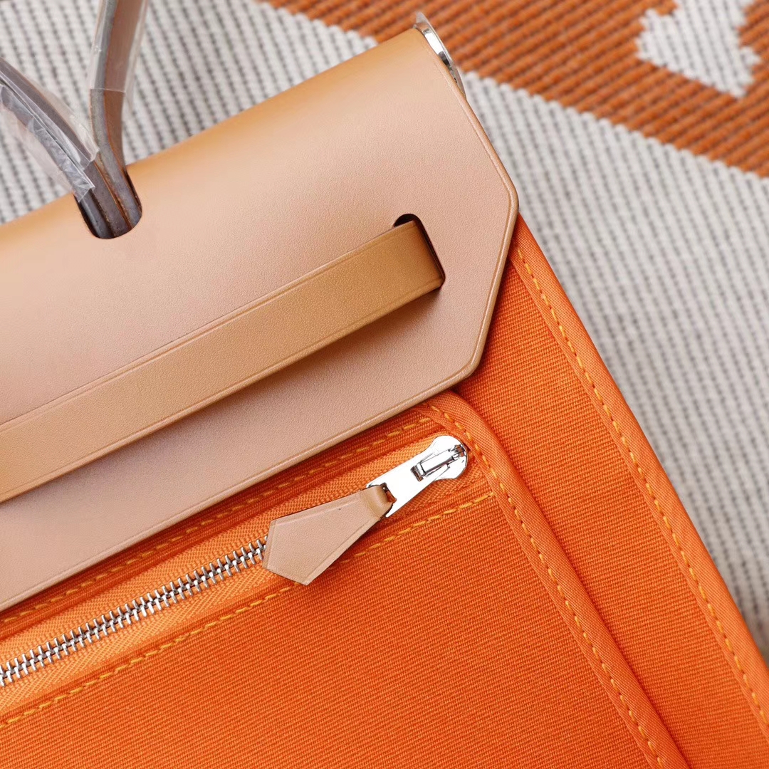 HERMES 夏季必备百搭款 Herbag 31cm 帆布系列 特别轻便 休闲款式