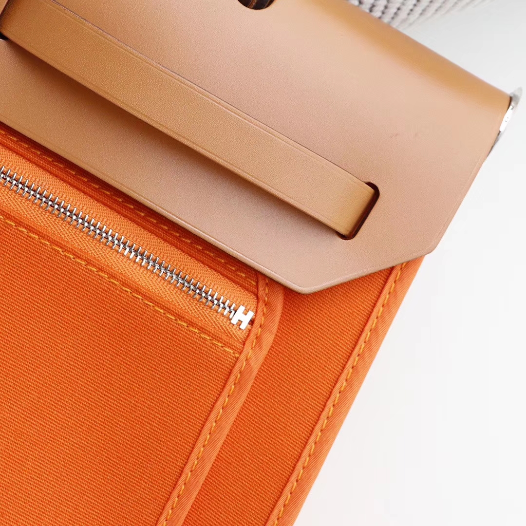 HERMES 夏季必备百搭款 Herbag 31cm 帆布系列 特别轻便 休闲款式