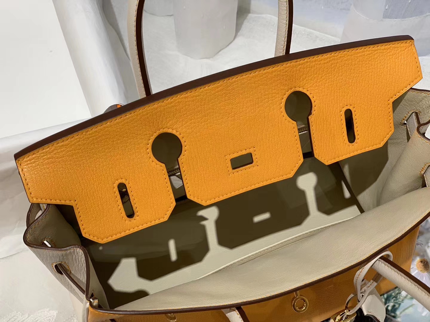 爱马仕 30birkin 山羊皮 太阳黄拼奶昔白 金扣 蜡线手缝
