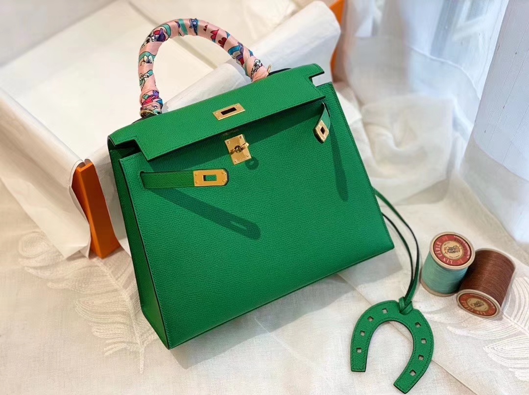 Kelly 25cm epsom皮 1k竹子绿 金扣 版型比birkin更有年轻的感觉 可拎可肩背