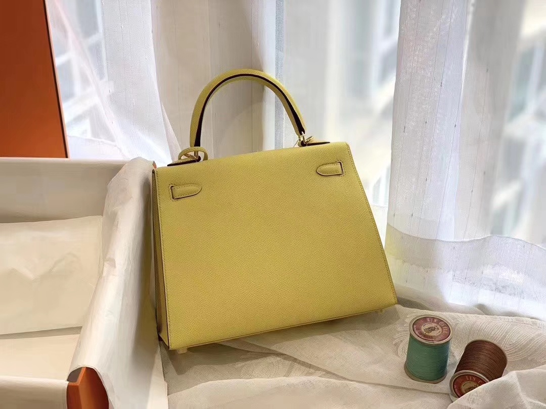 Kelly 25cm epsom皮 9R柠檬黄 金扣 版型比birkin更有年轻的感觉 可拎可肩背