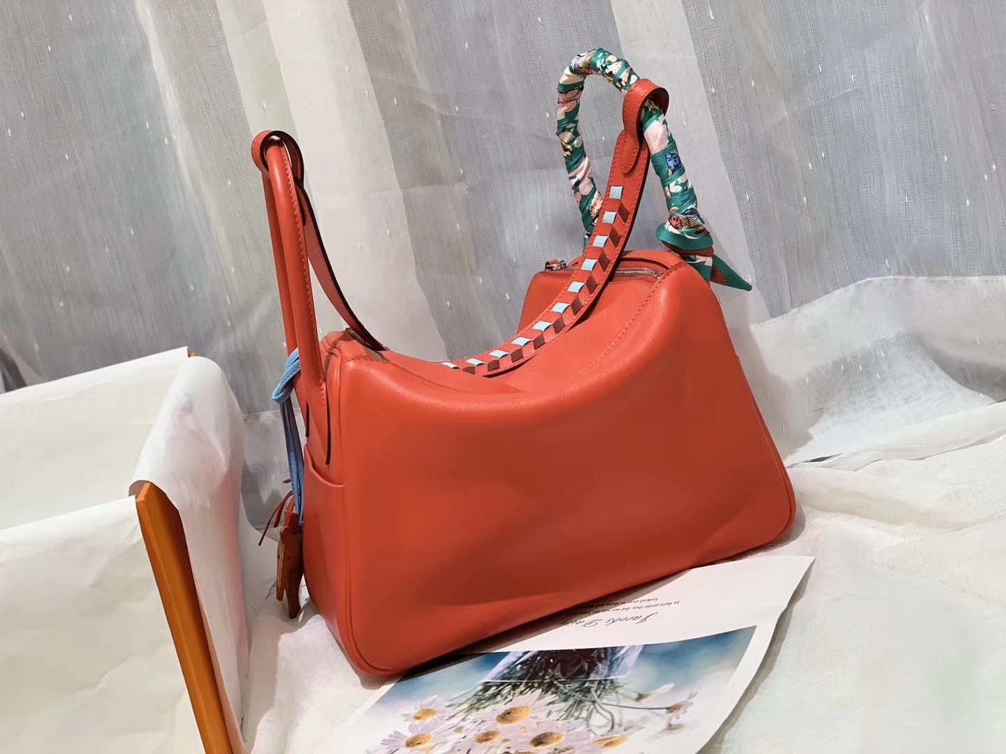 爱马仕 lindy 26 新款编织epsom肩带 拼swift S3心红 银扣 手缝蜡线 红色系最推荐心红色 实物美到没朋友