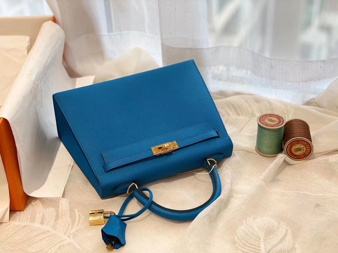 Kelly 25cm epsom皮 B3坦桑尼亚蓝 金扣 版型比birkin更有年轻的感觉 可拎可肩背