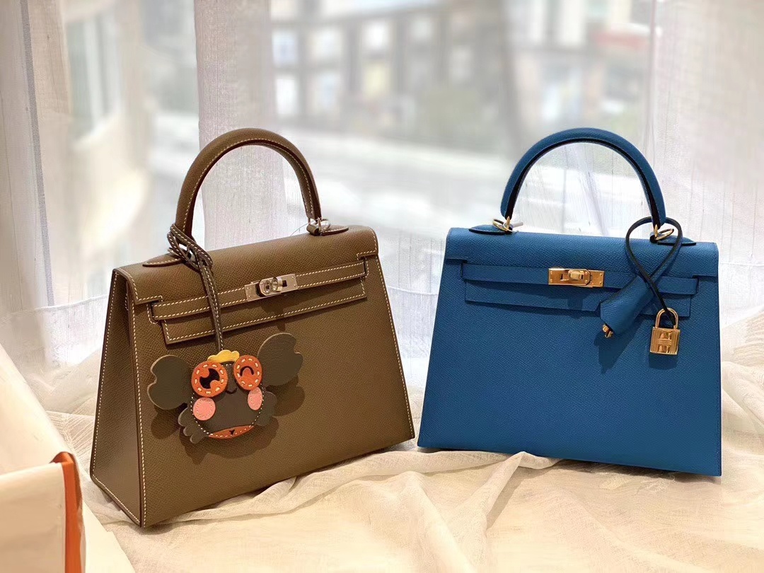 Kelly 25cm epsom皮 18大象灰 银扣 版型比birkin更有年轻的感觉 可拎可肩背