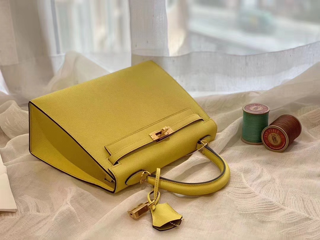 Kelly 25cm epsom皮 9R柠檬黄 金扣 版型比birkin更有年轻的感觉 可拎可肩背