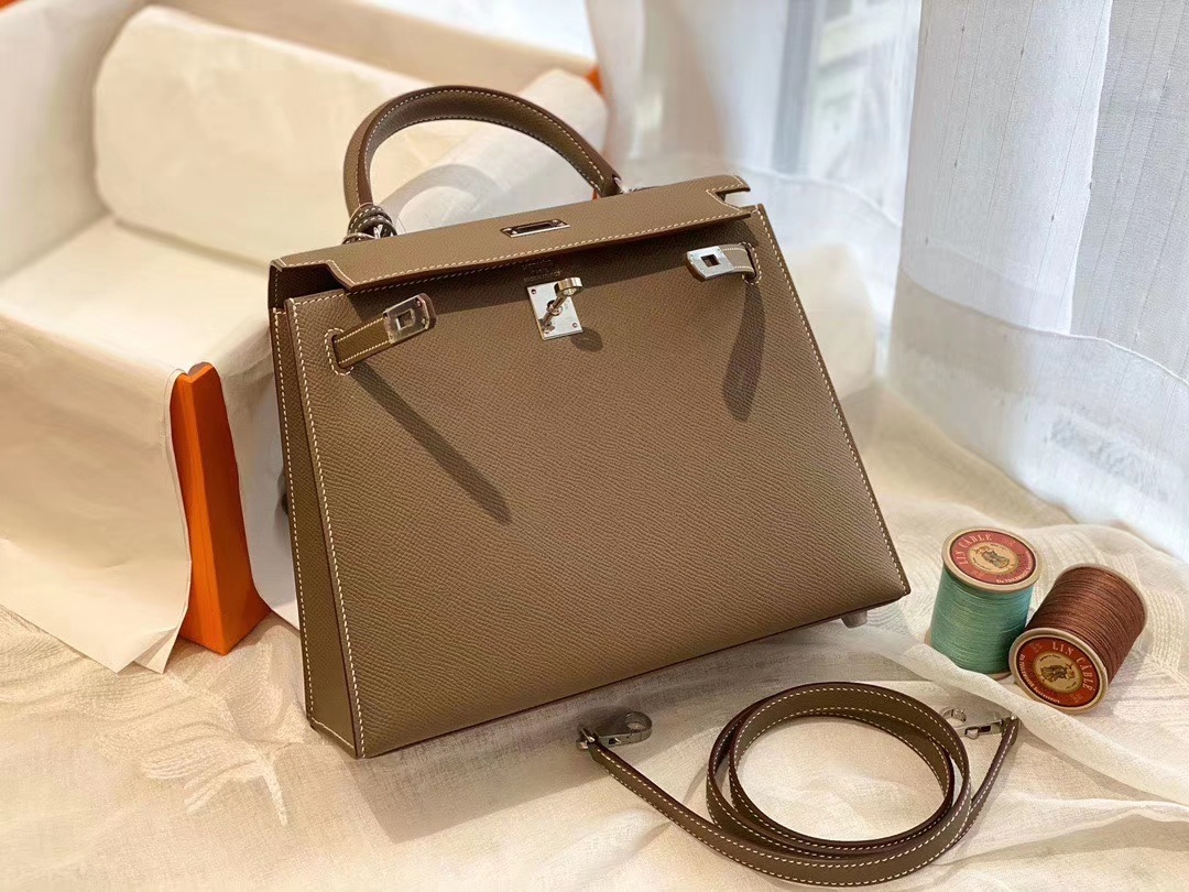 Kelly 25cm epsom皮 18大象灰 银扣 版型比birkin更有年轻的感觉 可拎可肩背