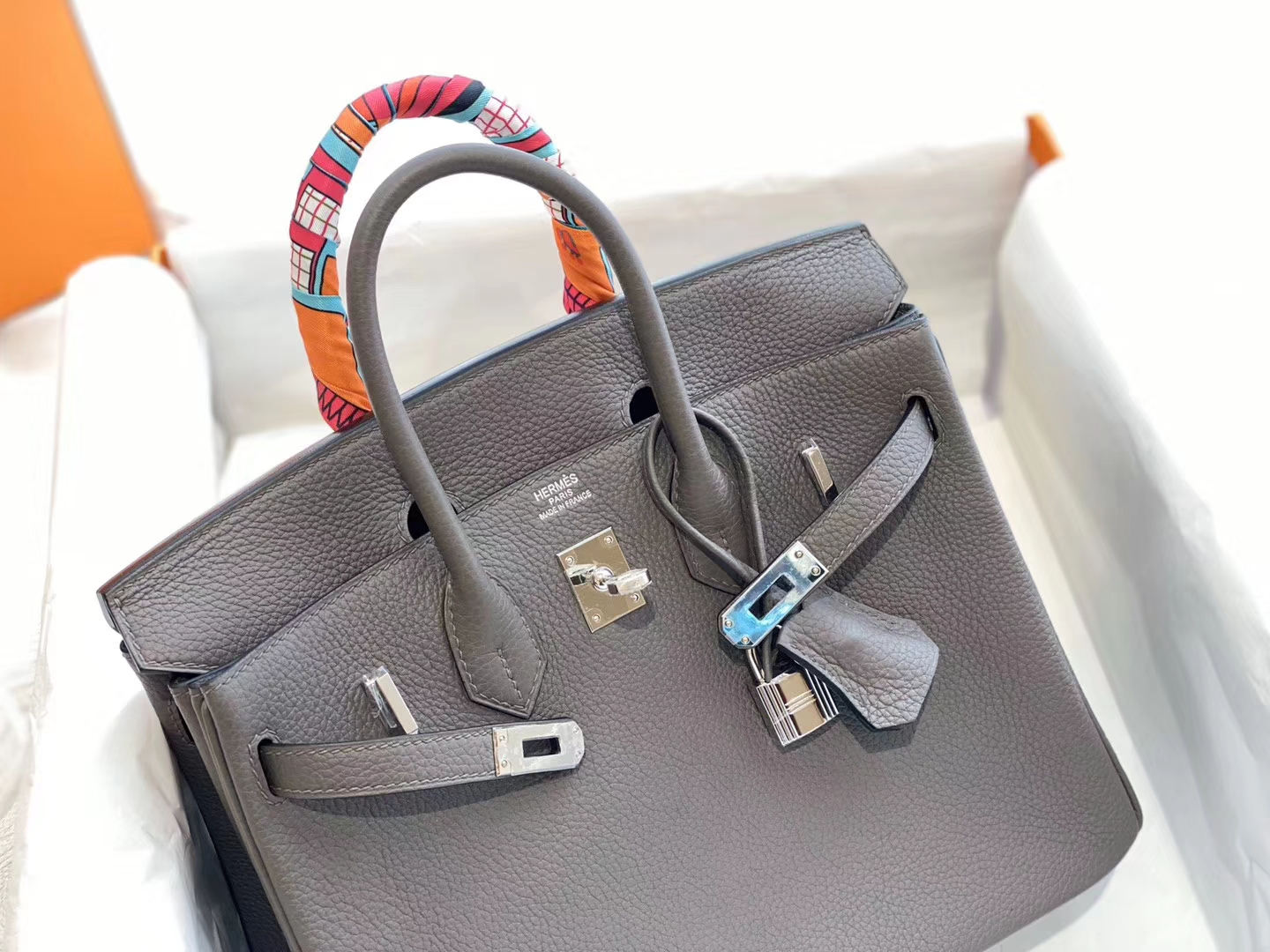 高级灰冷艳气质  8F锡器灰 银扣 birkin25CM 原厂Togo皮 铂金包 纯手缝蜡线缝制工艺