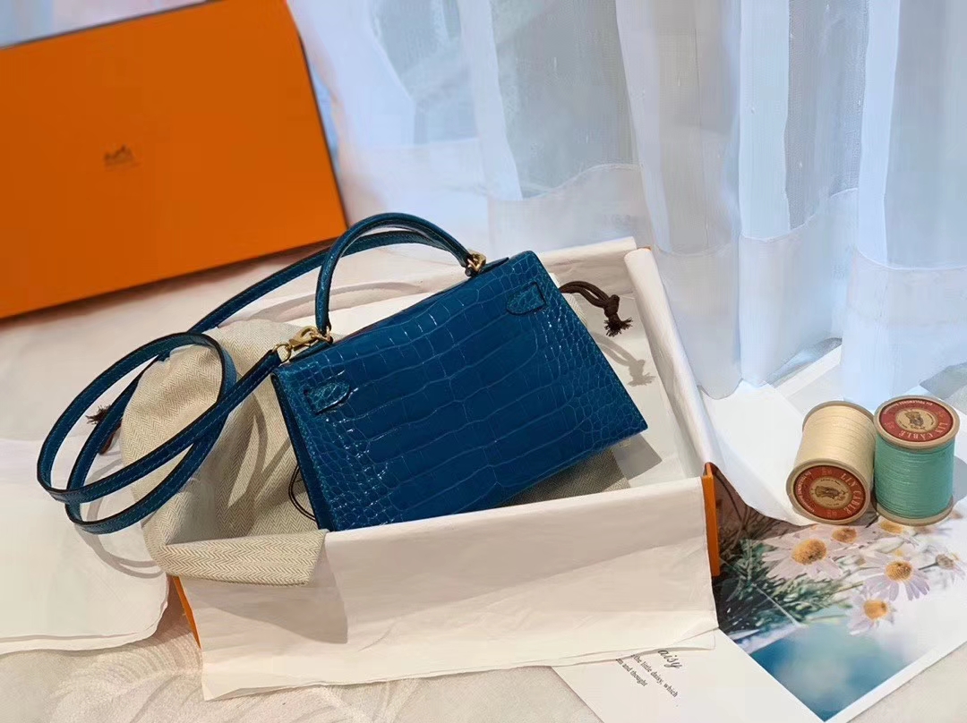HERMES minikelly 二代 19亮光鳄鱼 伊兹密尔蓝金扣 美洲方块 蜡线纯手缝