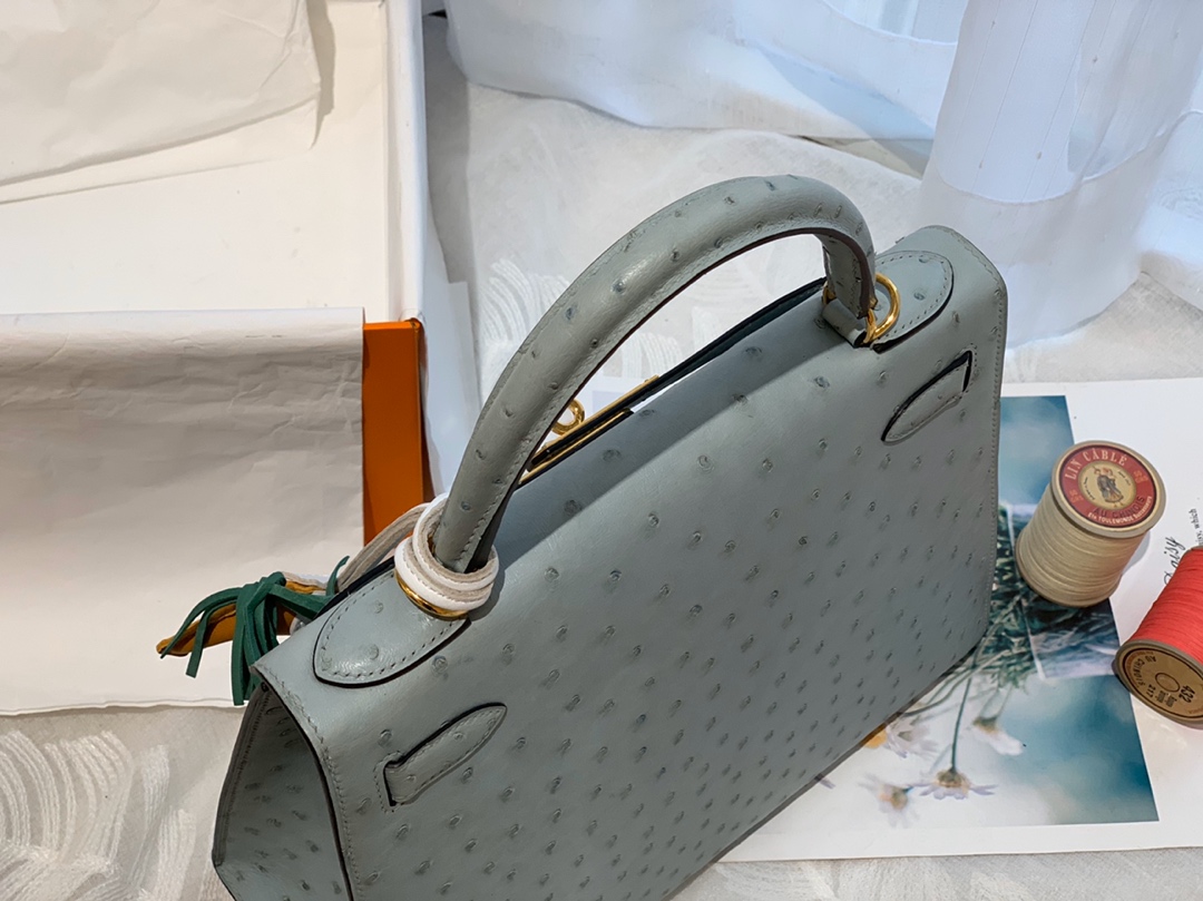 HERMES kelly 28 J7亚麻蓝 金扣 原厂南非KK Ostrich 鸵鸟皮 蜡线 顶级纯手缝  清新淡雅蓝