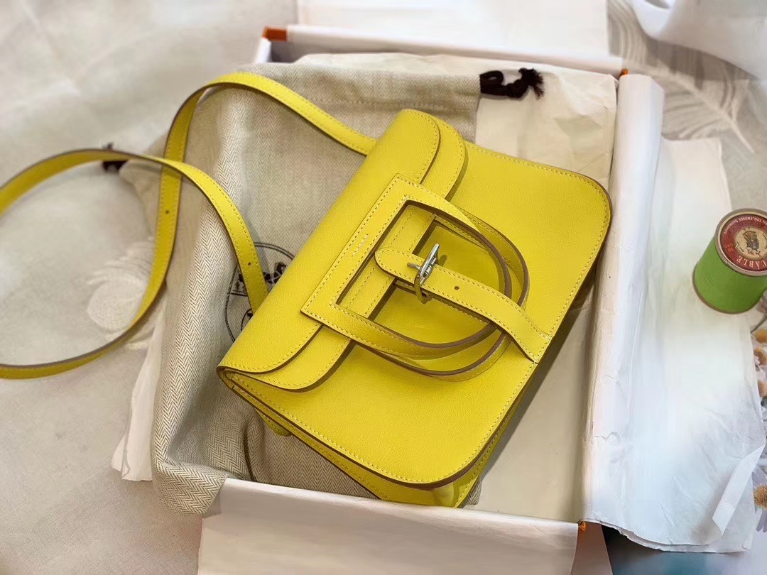 HERMES mini Halzan 肩背设计款 实用 简单 晚宴包 进口swift 皮 9R柠檬黄