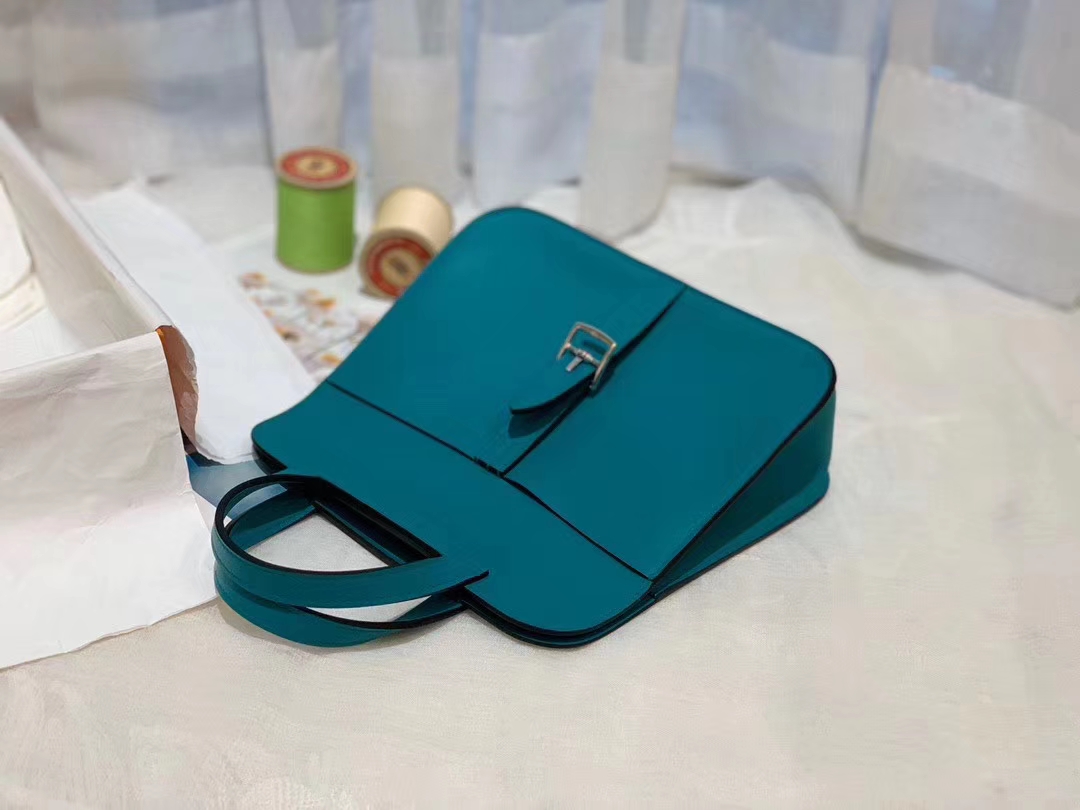 HERMES mini Halzan 肩背设计款 实用 简单 晚宴包 进口swift 皮 7F孔雀蓝?