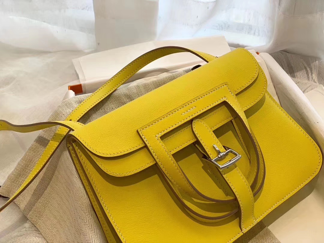 HERMES mini Halzan 肩背设计款 实用 简单 晚宴包 进口swift 皮 9R柠檬黄
