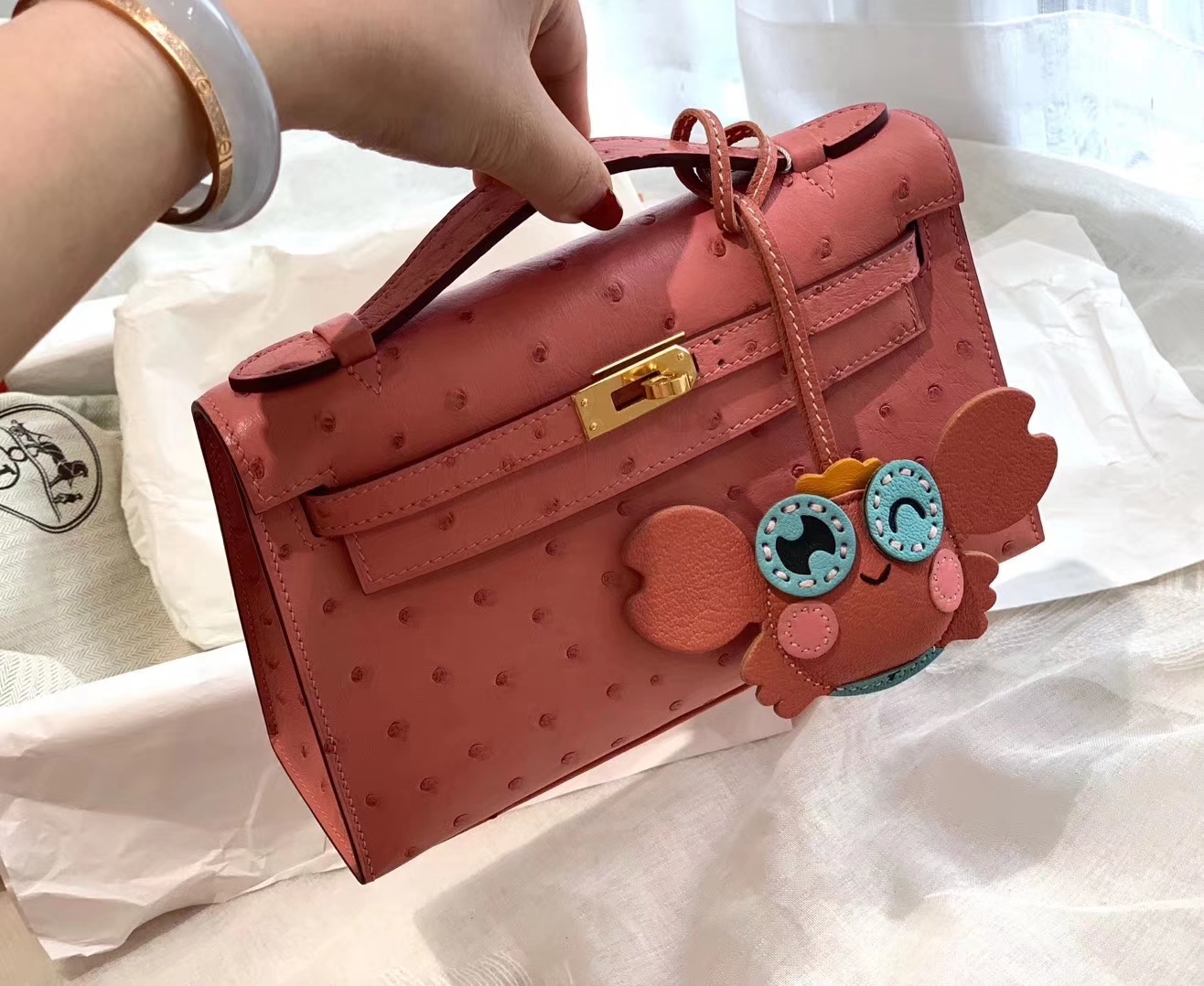 HERMES 闺蜜粉  94陶瓷粉 金扣 鸵鸟皮 22 Kelly pochette一代 手包晚宴包/配上猪鼻子链可当小挎包