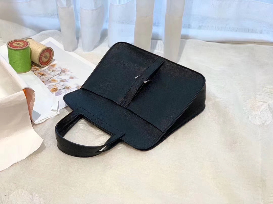 HERMES mini Halzan 肩背设计款 实用 晚宴包 进口swift 皮 89黑色