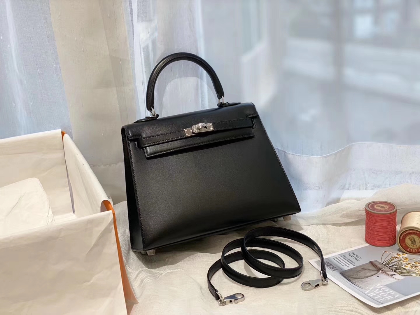 爱马仕 kelly 25 box皮 黑色银扣  经典黑色