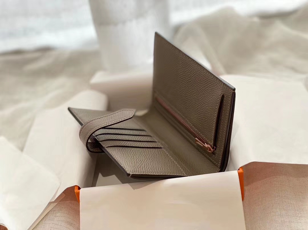 Bearn 对折短夹 epsom 蜡线手工缝制 M8沥青灰 玫瑰金扣