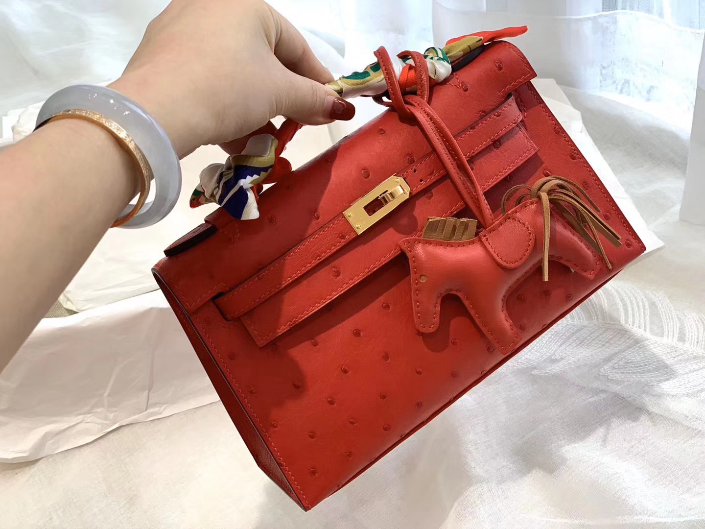 HERMES Q5国旗红 金扣 鸵鸟皮 22 Kelly pochette一代 手包晚宴包/配上猪鼻子链可当小挎包