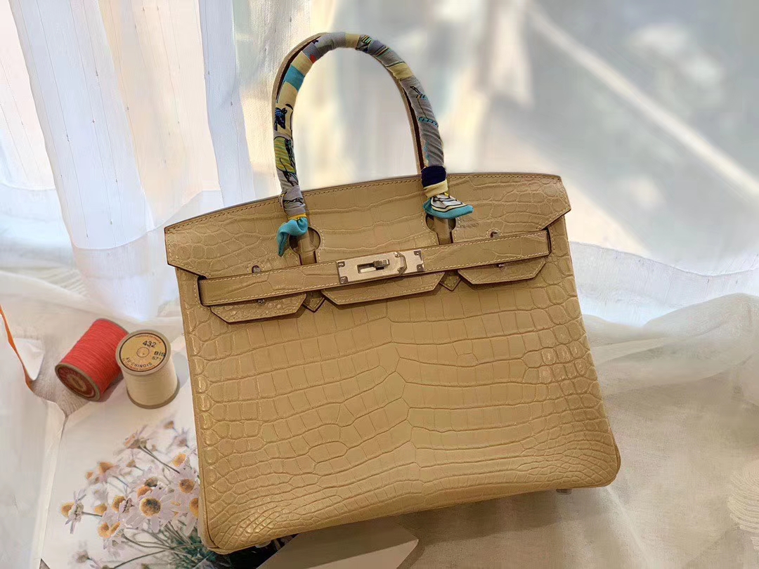 HERMES birkin 30 matte雾面 nilo crocodile尼罗鳄两点 Y1香草色 银扣 淡淡奶油黄