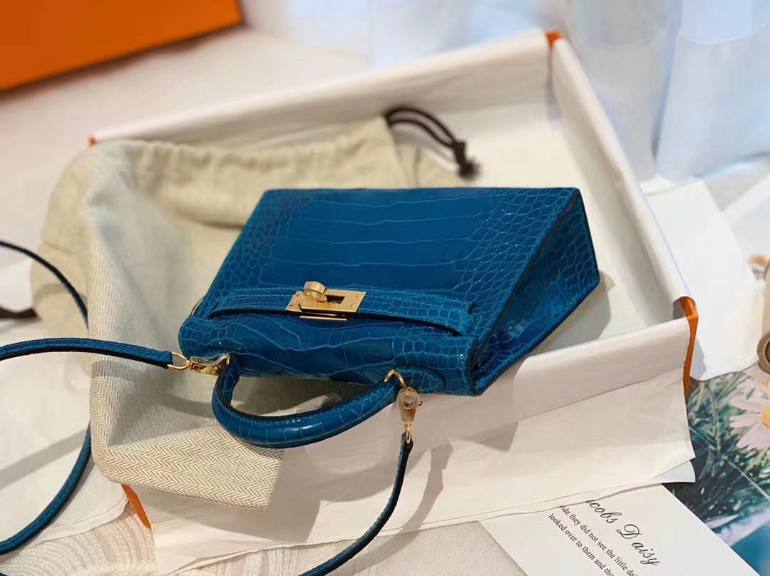 HERMES minikelly 二代 19亮光鳄鱼 伊兹密尔蓝金扣 美洲方块 蜡线纯手缝
