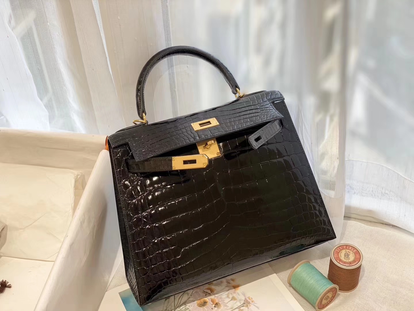 HERMES 89黑金 kelly 28 亮光 nilo尼罗两点鳄鱼皮