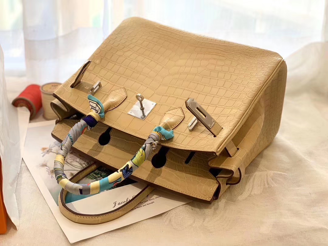 HERMES birkin 30 matte雾面 nilo crocodile尼罗鳄两点 Y1香草色 银扣 淡淡奶油黄