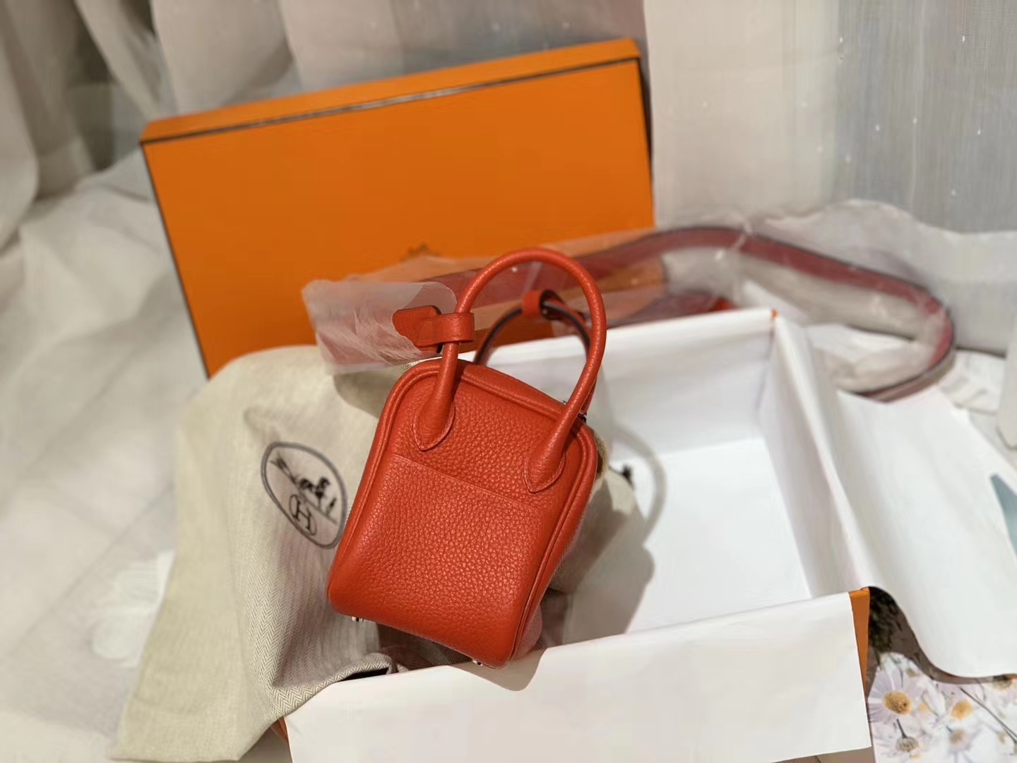 爱马仕 mini Lindy 超高颜值 上身好看又百搭 进口TC皮 S3心红 19年春夏的新颜色 020大家都需要红红火火