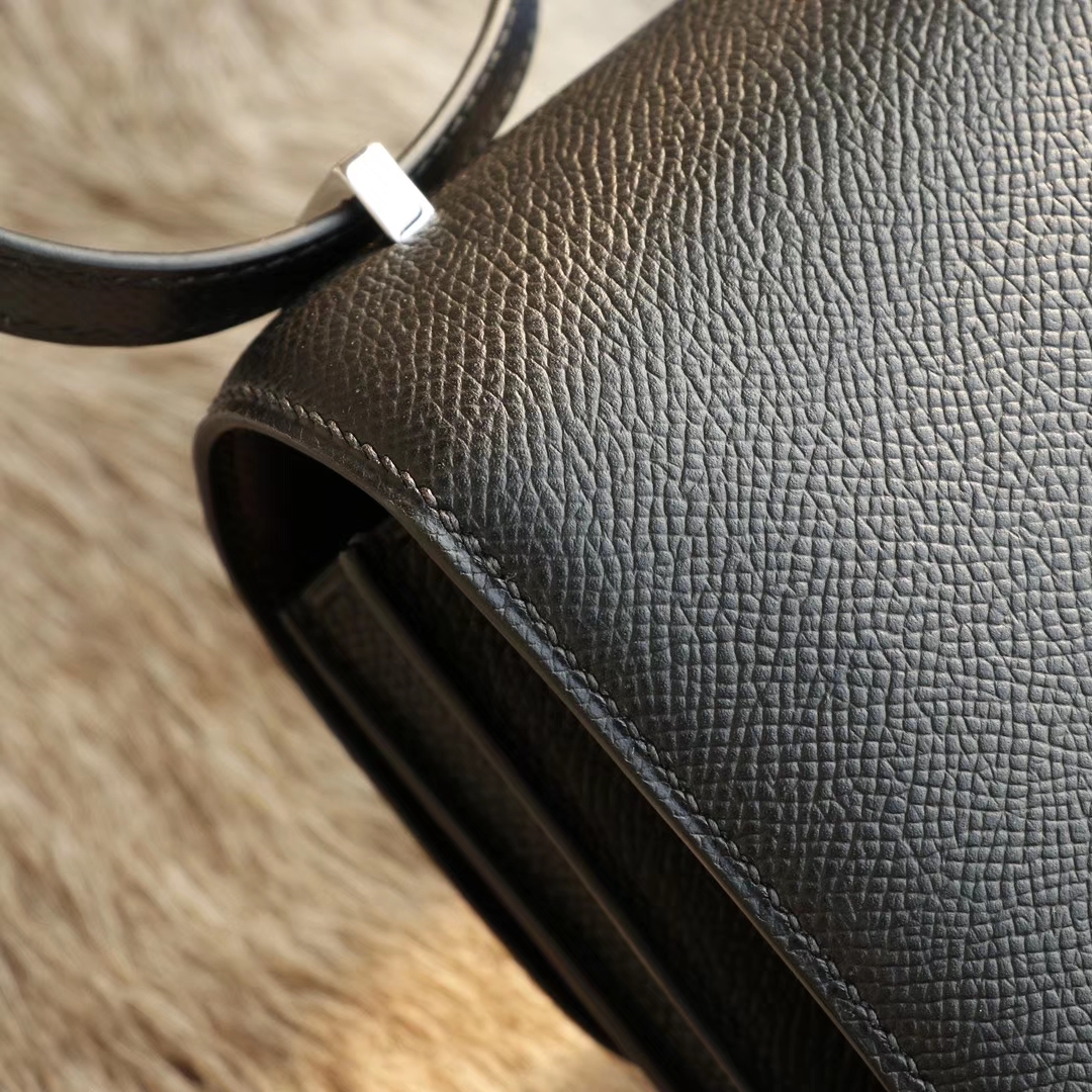 HERMES 现货 CC89黑色 Constance19CM 空姐包 原厂Epsom皮 银扣 纯手工手缝工艺制作