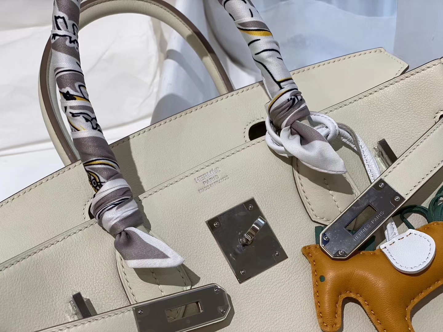 爱马仕 birkin 30 swift cc10奶昔白 银 美到移不开眼睛