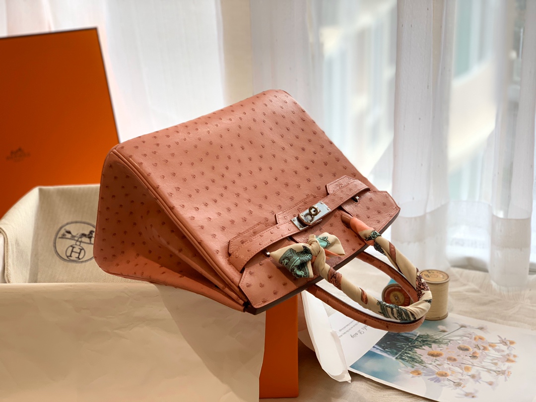 HERMES 94 陶瓷粉 银扣 30 birkin 南非鸵鸟皮Ostrich  鸵鸟皮 经久耐用 耐磨